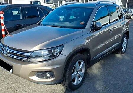 VW Tiguan Volkswagen Track & Style4Motion/Standheiz/Kamera/AHK