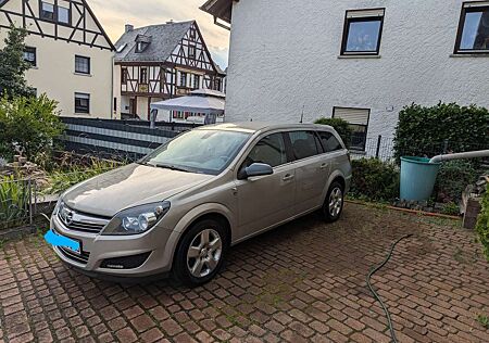 Opel Astra Twin Top 1.9 CDTI Edition 111 Jahre