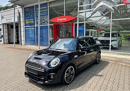 Mini Cooper S Aut.-JCW-Navi-LED-Pano-Kamera
