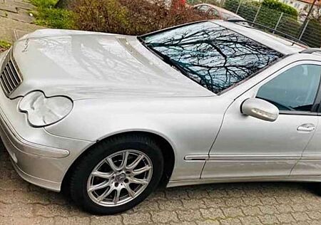 Mercedes-Benz C 200 T Kompressor Avantgarde