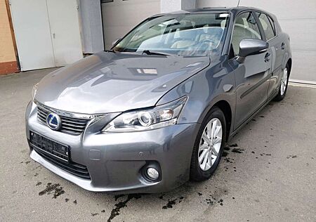 Lexus CT 200h