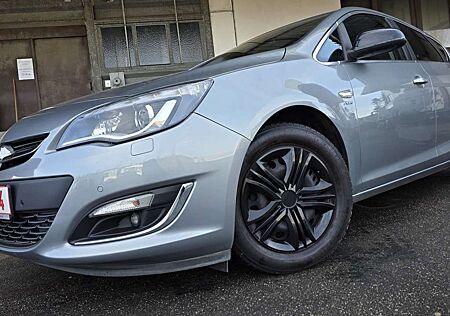 Opel Astra 140PS+NAVI+TÜV+GARANTIE+PARKS+XENON+SITZH