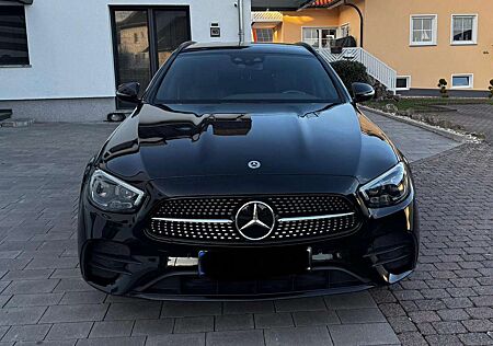 Mercedes-Benz E 300 de 4Matic T 9G-TRONIC AMG Line