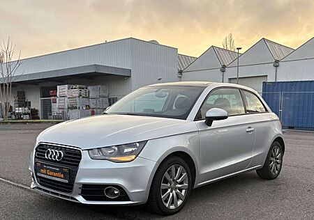 Audi A1 attraction Sport / AUTOMATIK/SCHECKHEFT/PDC