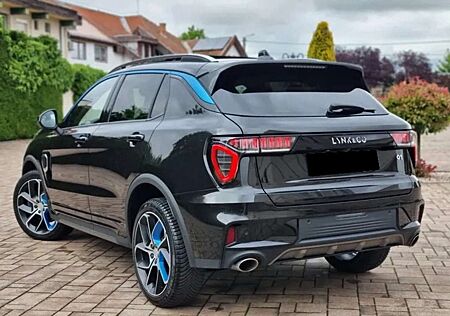 Lynk&Co 01 Lynk & Co 1.5 Plug-in Hybrid