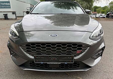 Ford Focus Lim. ST PERFORMANCE HU Mai 2027 Panorama