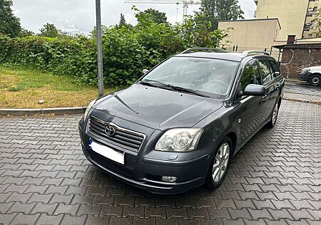 Toyota Avensis 1.8 VVT-i Combi