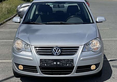 VW Polo Volkswagen 1.6 Tour Edition