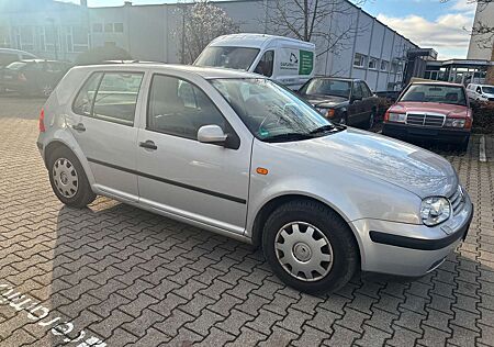 VW Golf Volkswagen IV 1.6 Automatik,AHK,SHZ,Orig.130000 km