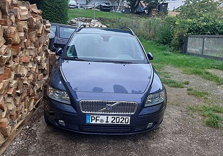 Volvo V50 2.4