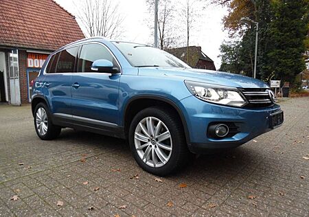 VW Tiguan Volkswagen Track & Style 4Motion*Xenon*AHK*SZH