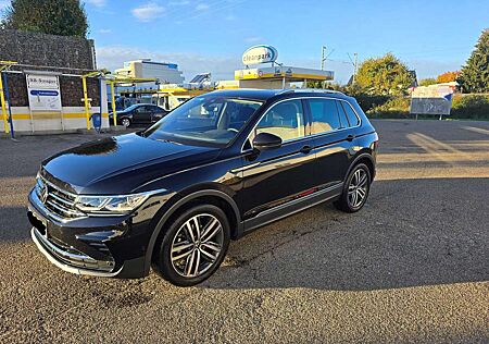 VW Tiguan Volkswagen 2.0 TDI SCR DSG Elegance AHK Navi Area View