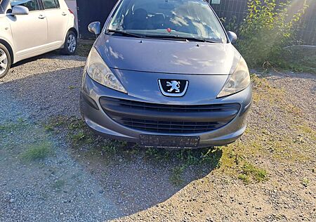 Peugeot 207 5-Türer 95 VTi Tendance
