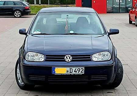 VW Golf Volkswagen , TÜV: Juli 2026, Tel.: 0176-70463950
