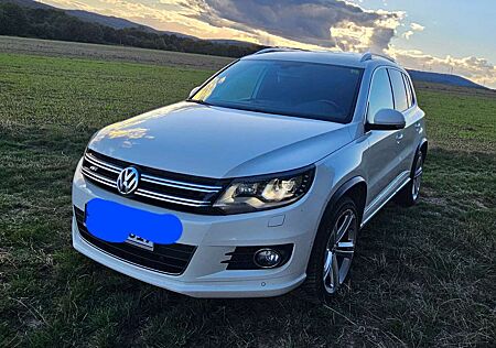 VW Tiguan Volkswagen 2.0 TDI DPF 4Motion BlueMotion Techn. DSG S