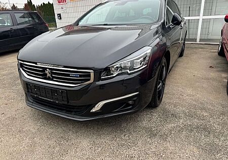 Peugeot 508 Automatik“Pano“Sportsitze“Teilleder“RFK“