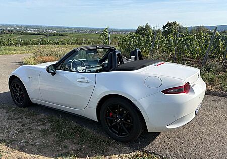 Mazda MX-5 SKYACTIV-G 1.5 ADVANTAGE