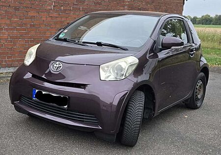 Toyota iQ 1.0