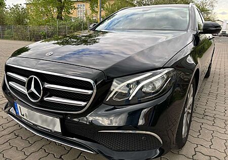 Mercedes-Benz E 200 d T 9G-TRONIC