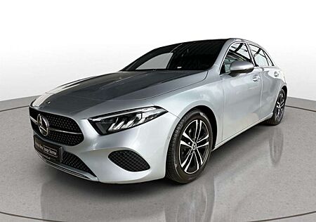 Mercedes-Benz A 180 Progressive Line+Pano+KEYLESS+MBUX+Navi-Pr