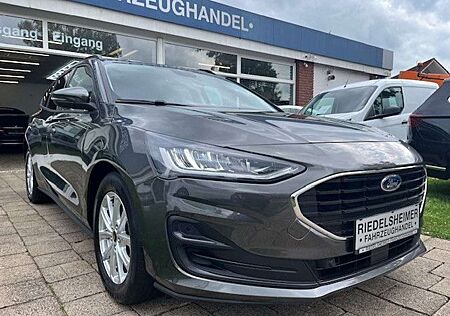 Ford Focus Turnier Cool & Conn. AUT NAVI LED KAM PDC
