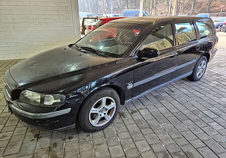 Volvo V70 2.4