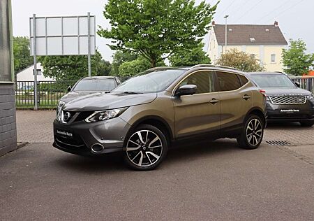 Nissan Qashqai Tekna 1.Hand Pano Navi 360° SHZ Tempo