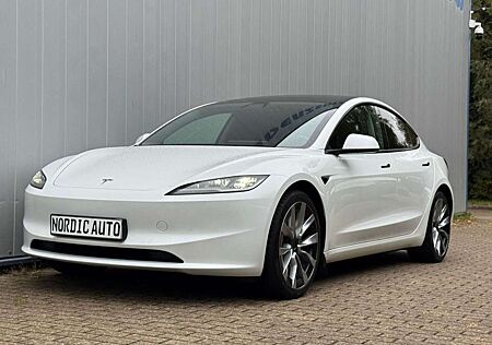 Tesla Model 3 Highland Long Range Dual AWD