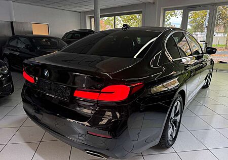 BMW 520d 520 Aut.*Harman*Kamera*StandH* M Lenkrad