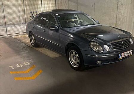 Mercedes-Benz E 200 Elegance CDI
