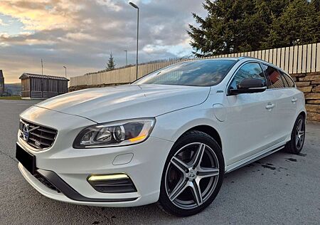 Volvo V60 D6 Twin Engine Geartronic R-Design