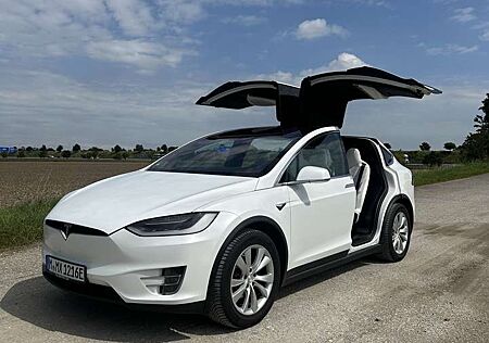 Tesla Model X 100D
