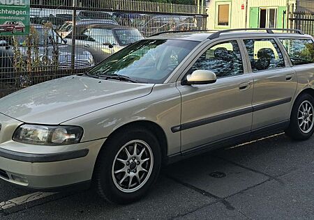Volvo V70 2.4,Tüv 04.2027,Mit LPG Gas.
