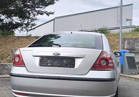 Ford Mondeo 1.8 Ghia