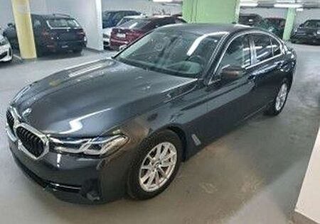 BMW 530 dxD/Lim/HUD/Laser/MassagBelüfStz/P&DrivAsProf