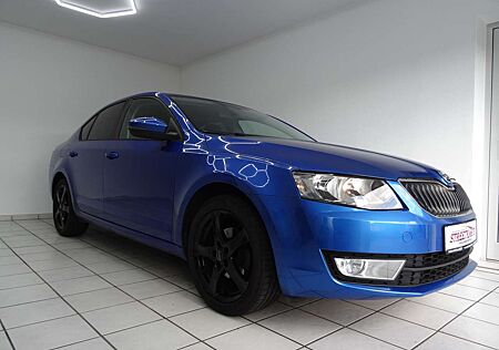 Skoda Octavia 1.6 Ambition Automatik Klima SH BC 8fach