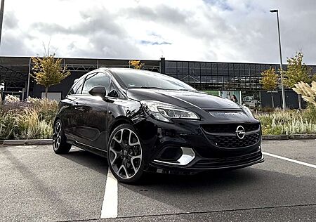 Opel Corsa E 1.6 Turbo OPC Performance