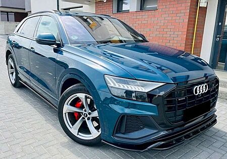 Audi Q8 55 TFSI quattro 340ps