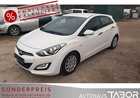 Hyundai i30 1.6 MPI Autom. SHZ PDC MFL 8-Fach