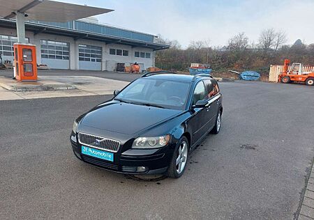 Volvo V50 Kombi 2.4i Summum