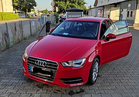 Audi A3 1.6 TDI (clean diesel) S tronic S line