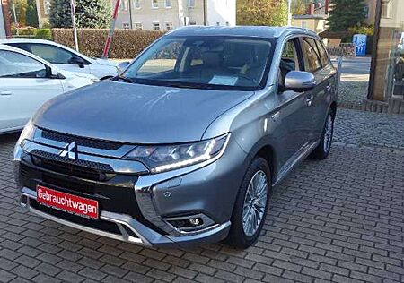 Mitsubishi Outlander PHEV 2.4 PLUS Fahrassist.Paket, AHK,360°Kam,ACC