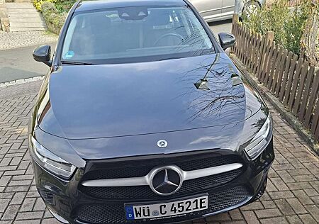 Mercedes-Benz A 250 A-Klasse Plugin Hybrid e 8G-DCT