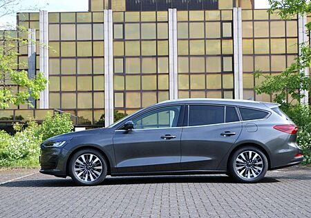 Ford Focus Titanium X RK ACC LED Automatik Park Assis