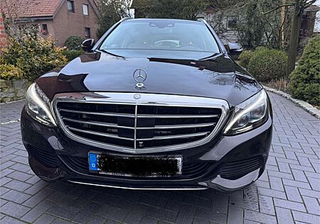 Mercedes-Benz C 350 T+PlugIn+Auto+AHK+Pano+360G+Leder+Navi+LED+Sound