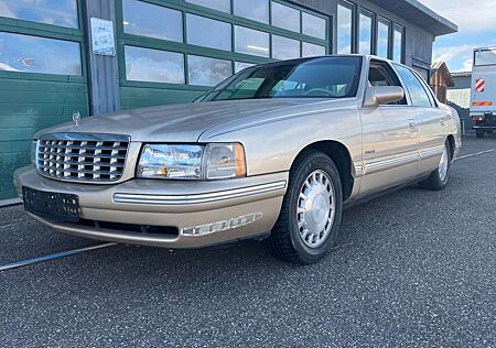 Cadillac Deville 4.6 V8 32V Northstar zum Herrichten