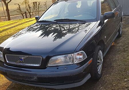 Volvo V40 2.0