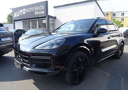 Porsche Cayenne Turbo Approved bis 12/2025