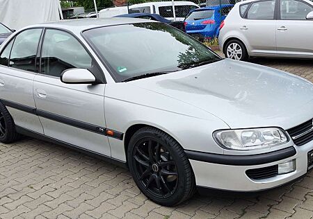 Opel Omega 2.0 16V CD AUTOMATIK