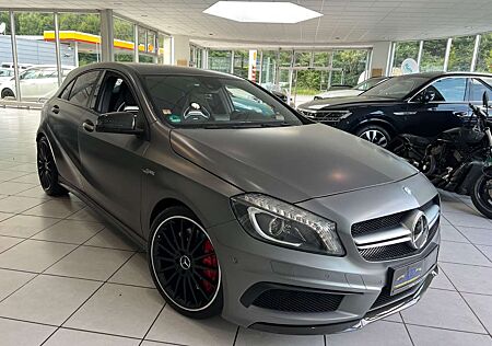 Mercedes-Benz A 45 AMG 4Matic*MATT-GRAU*PERFORMANCE SITZE&AUSP